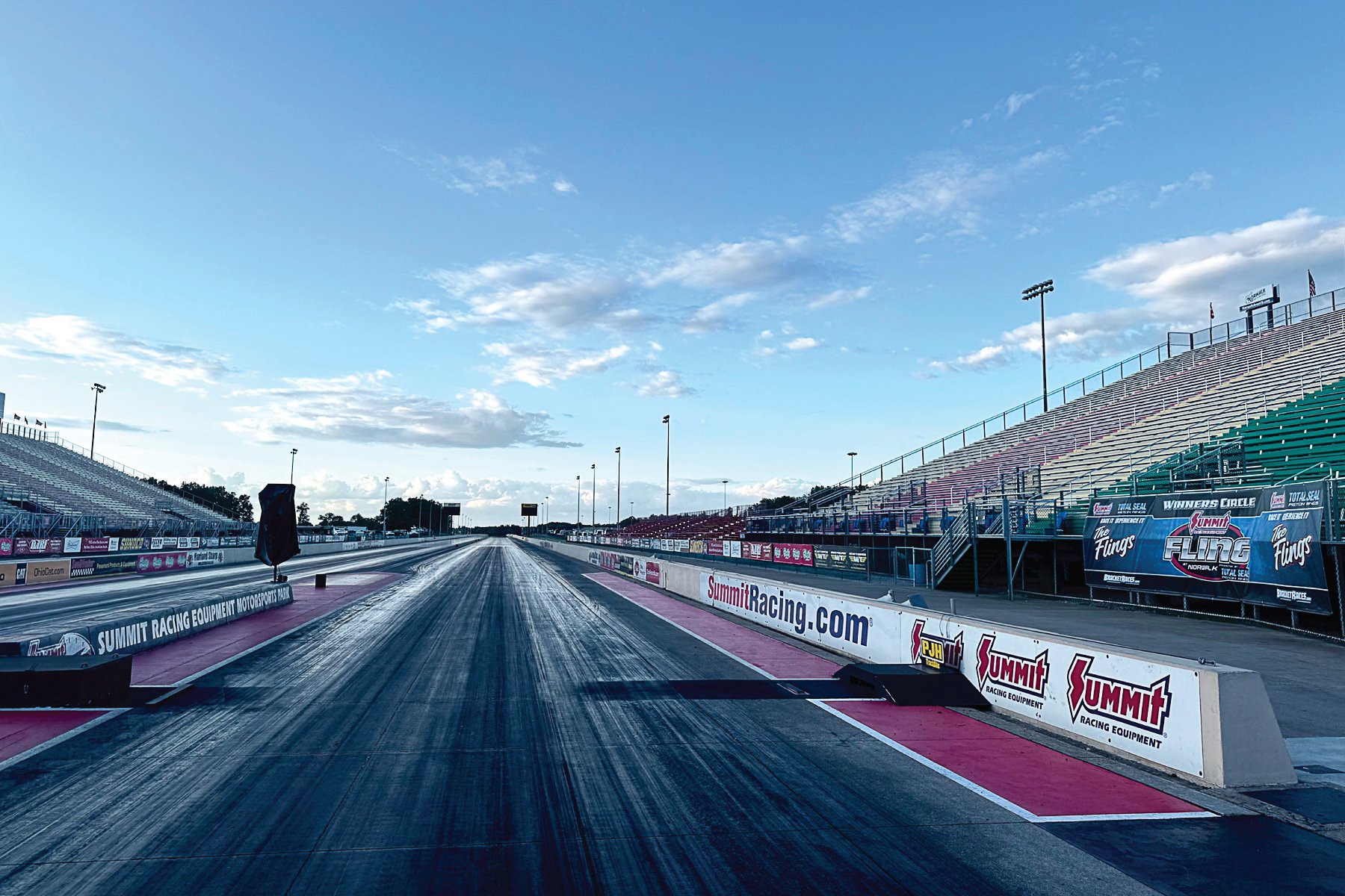Fling Series Launches Inaugural Summit Racing Equipment Event