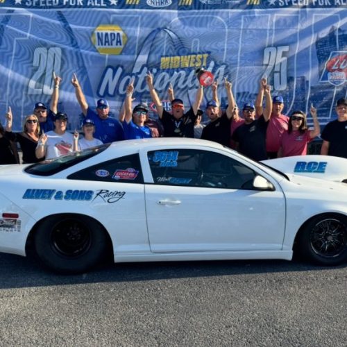 Alvey and Prose Shine at NHRA Midwest Nationals