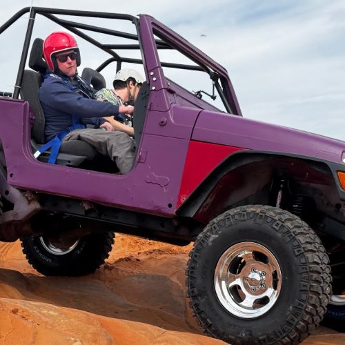 Dave Chappelle’s Affordable Off-Road Adventure: Competing in the Most Budget-Friendly Jeep at Matt’s Off-Road Games!