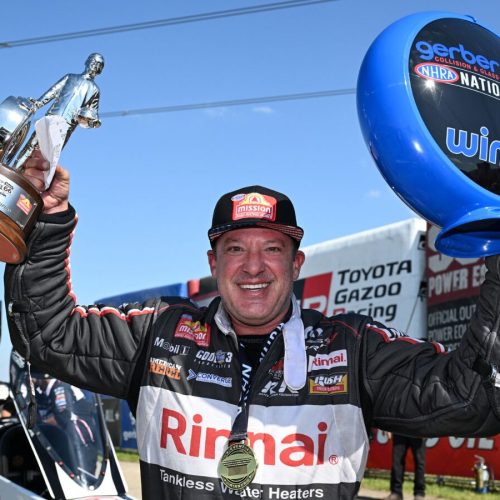 Tony Stewart Responds to Critics with Dominant Victory in Chicago, Seizing Top Spot in Top Fuel Points Standings