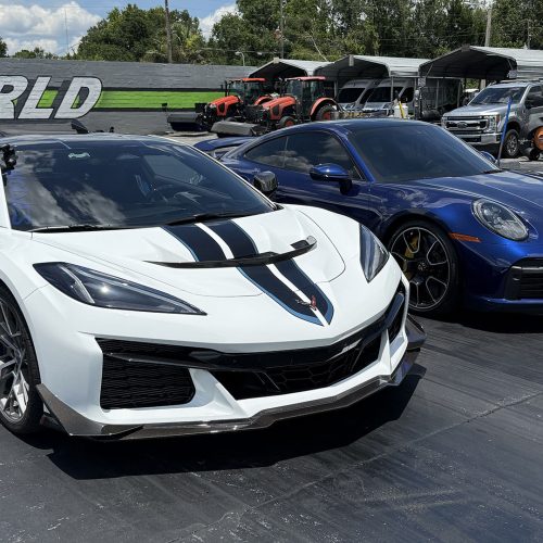 Ultimate Showdown: Corvette C8 ZR1 vs. Porsche 911 Turbo S – Drag Race Face-Off